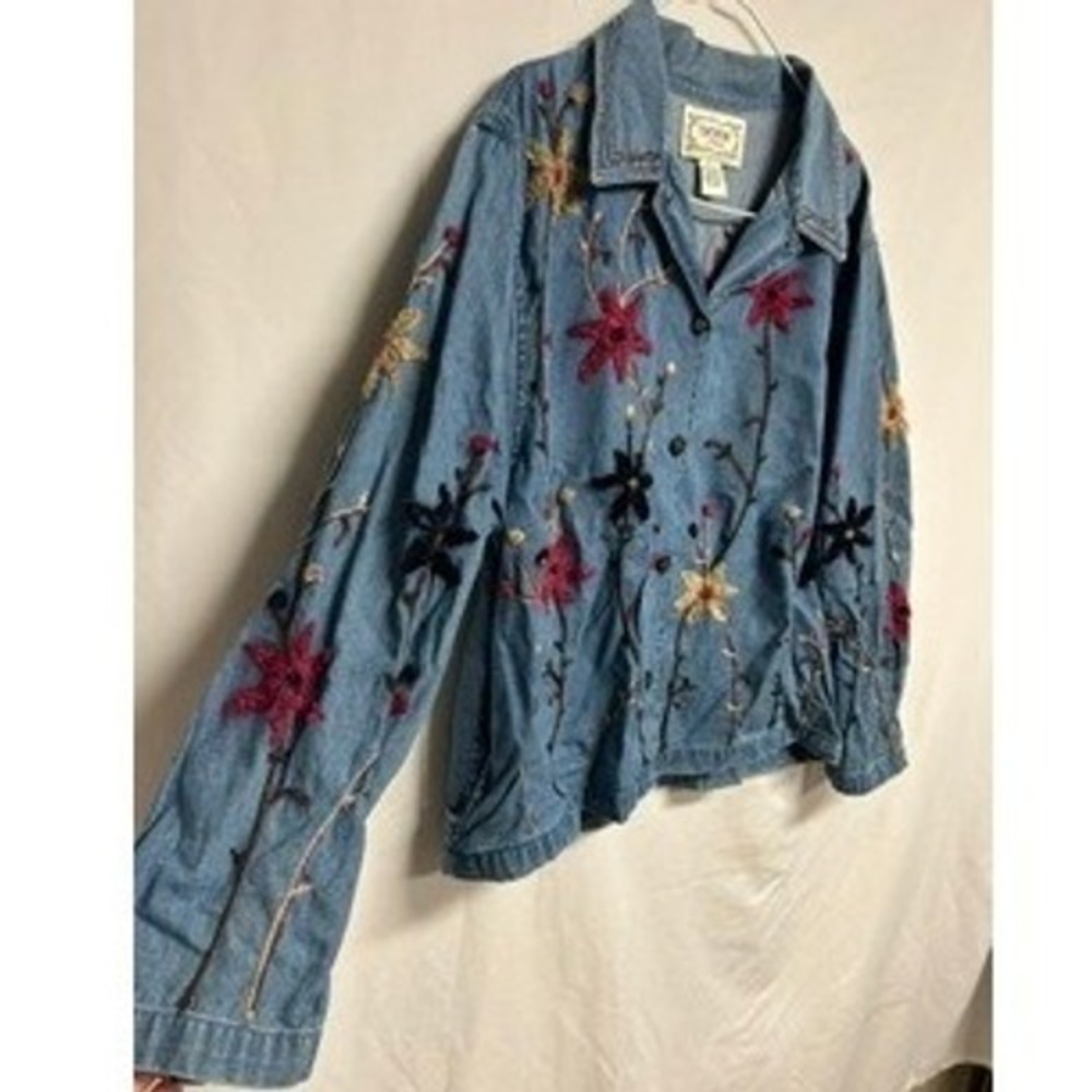 Tantrums Vintage Whimsy Floral Embroidered Denim Jacket Denim Grannycore Large - Picture 2 of 4